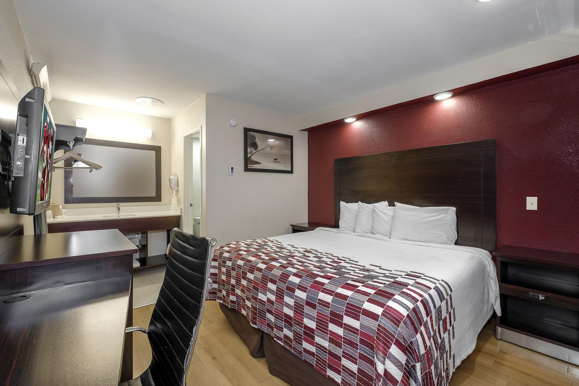 Red Roof Inn Tallahassee - University Екстериор снимка