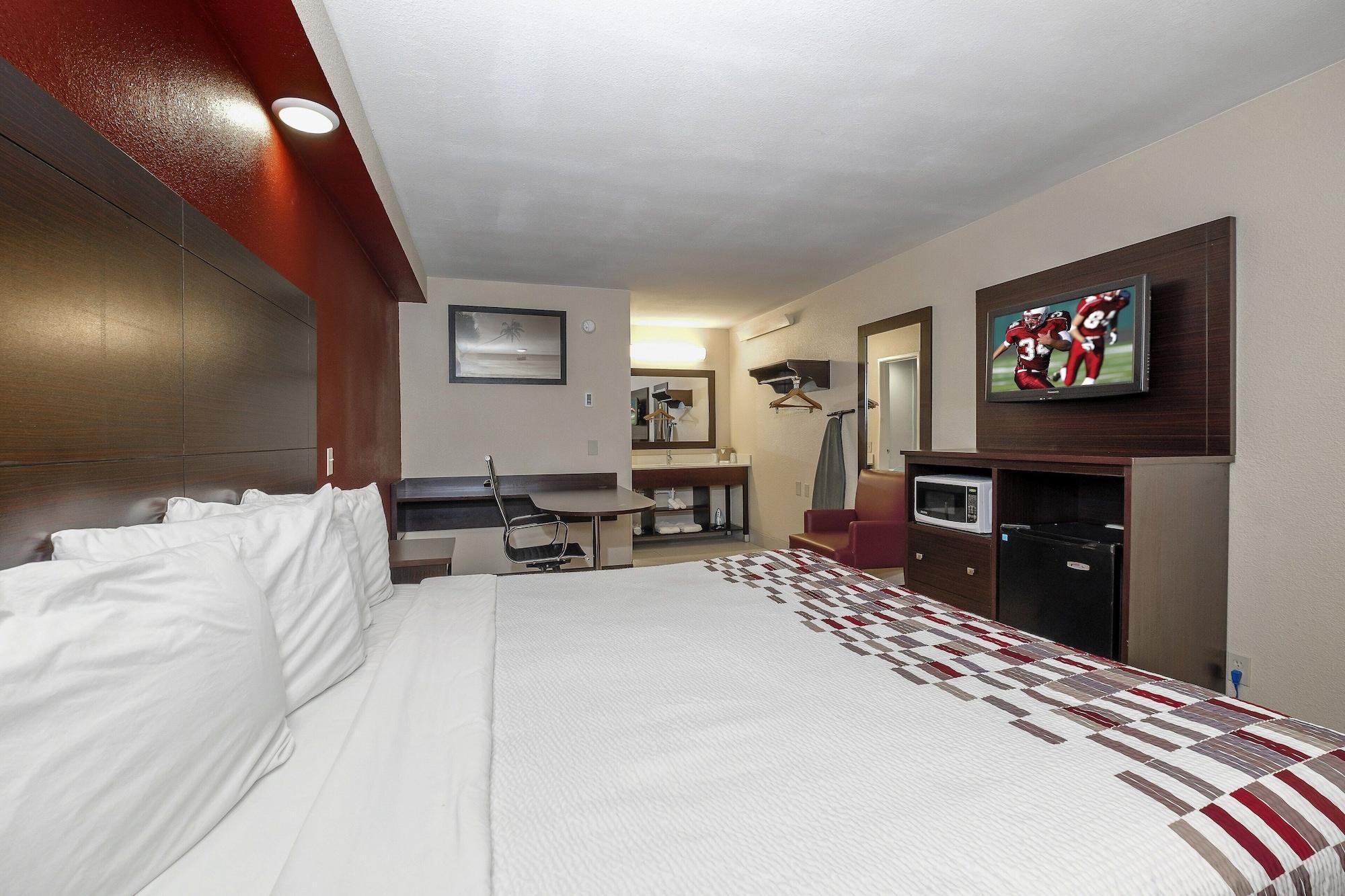 Red Roof Inn Tallahassee - University Екстериор снимка