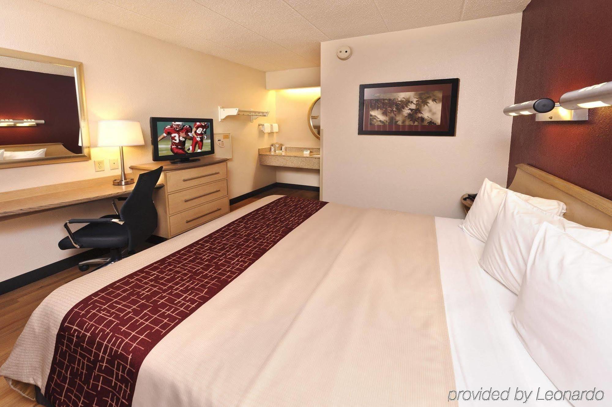 Red Roof Inn Tallahassee - University Екстериор снимка