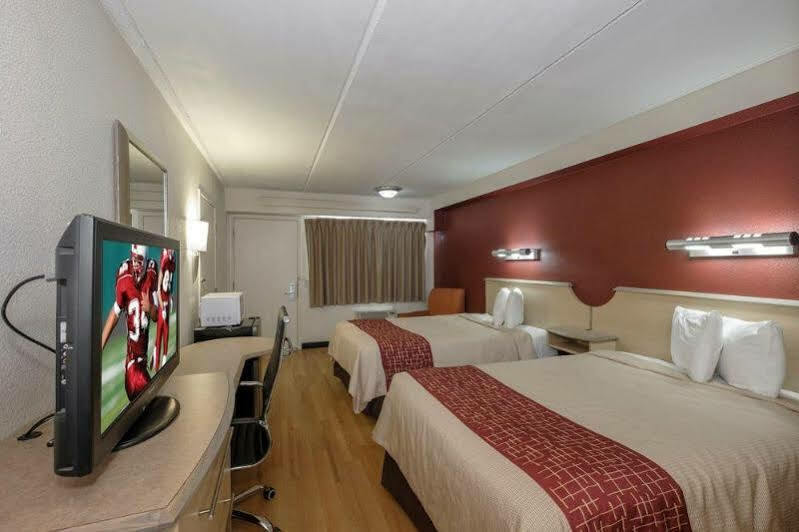 Red Roof Inn Tallahassee - University Екстериор снимка