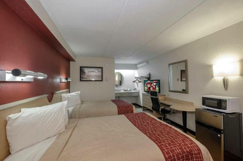 Red Roof Inn Tallahassee - University Екстериор снимка