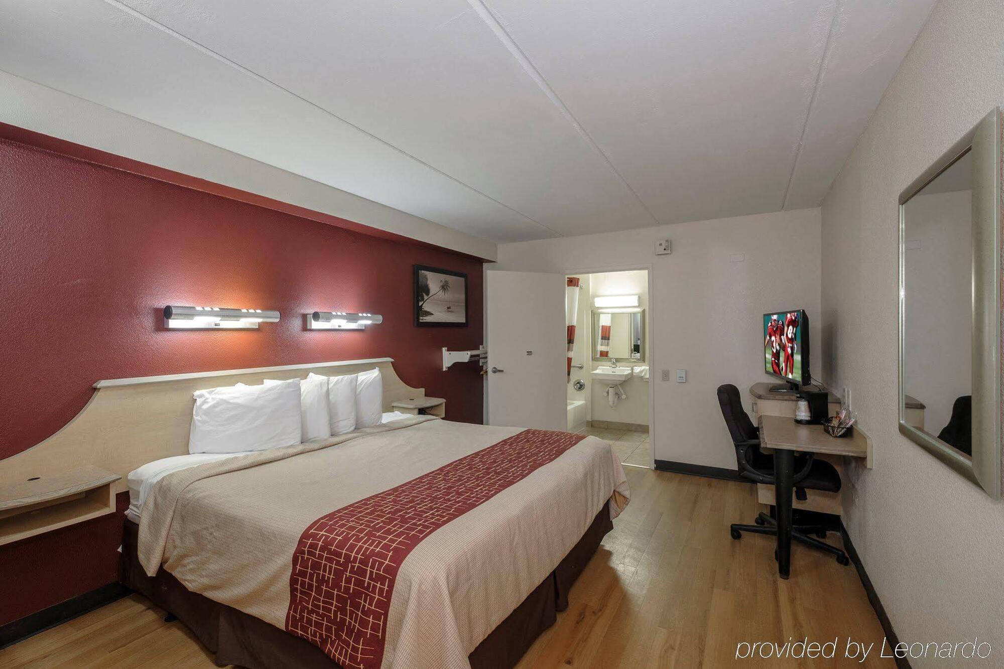 Red Roof Inn Tallahassee - University Екстериор снимка